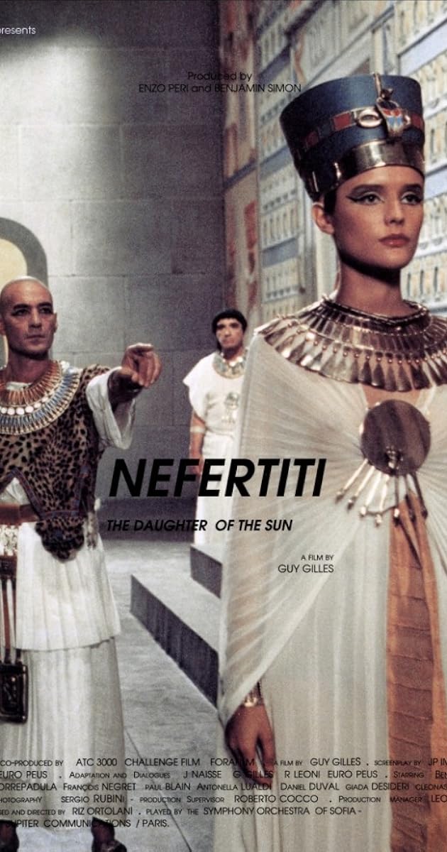Nefertiti, figlia del sole